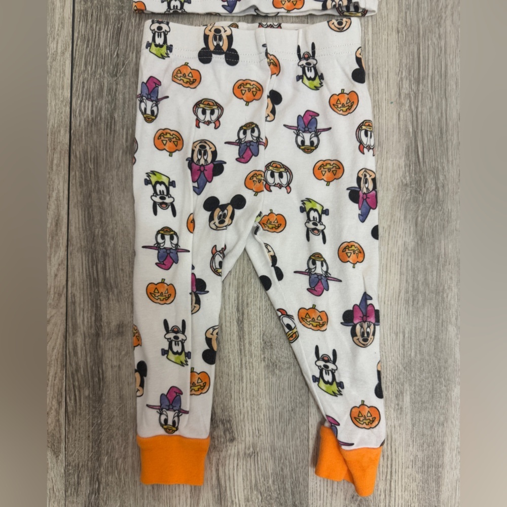Disney Orange and White Halloween Pajama Set - Picture 4 of 9